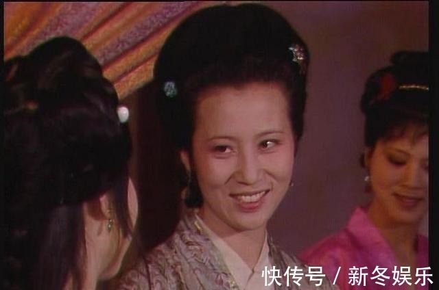 宝玉$那个从未露面的女人,才是红楼梦里贾家真正的王妃