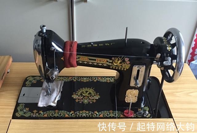 砖头 回顾 那些年代的“时髦”东西,“砖头”大哥大你可曾用过