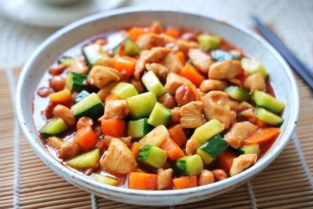 天气冷,这道下饭菜一定要试试,吃一次就上瘾,小朋友太喜欢吃了