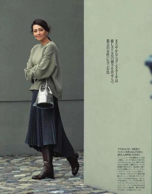 这位40+日本博主穿搭火了！她的穿搭简单不复杂，优雅有魅力