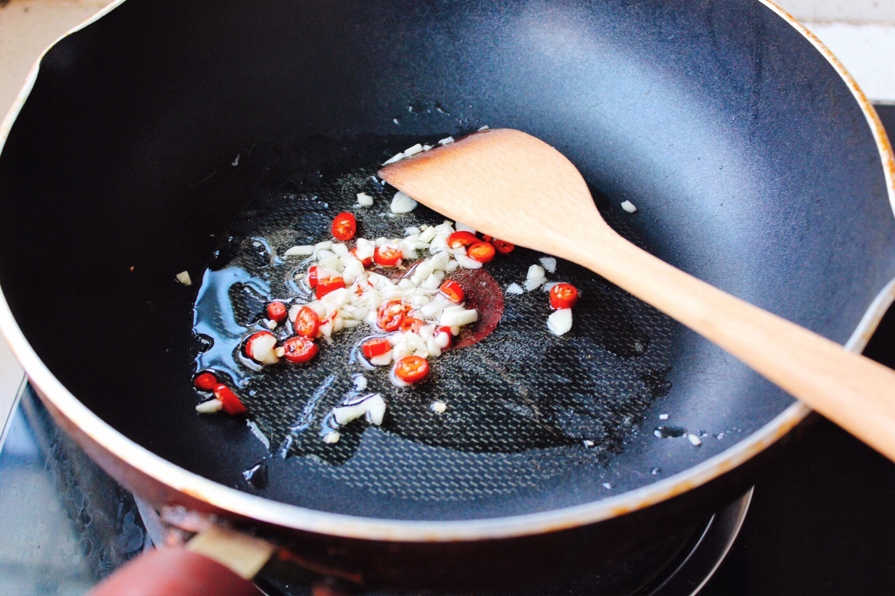 快手版碗汁爆炒鱿鱼，香辣美味，美味下饭菜