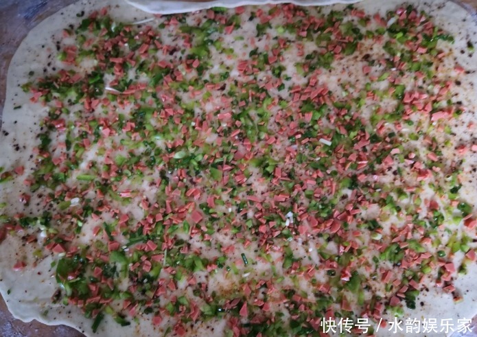 花卷还能这样吃!层次多营养多,一卷一切,外焦里软,比肉饼好吃