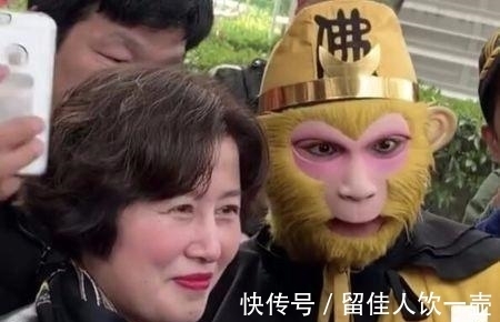 宾馆|沈大师终于开直播了，首播讲历史，难道真的是书商策划的吗？