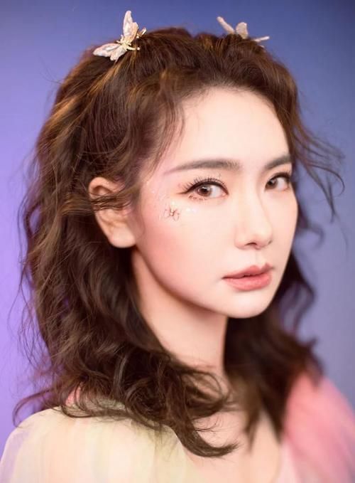 眼睛上有星星？Bling Bling的珠光眼影超级仙气！