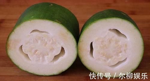 全家|夏天要多吃冬瓜，教你1个新吃法，给红烧肉也不换，全家爱吃