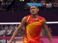 |搞笑GIF: 姑娘你好皮 是不是刚才不小心掉进水里面了