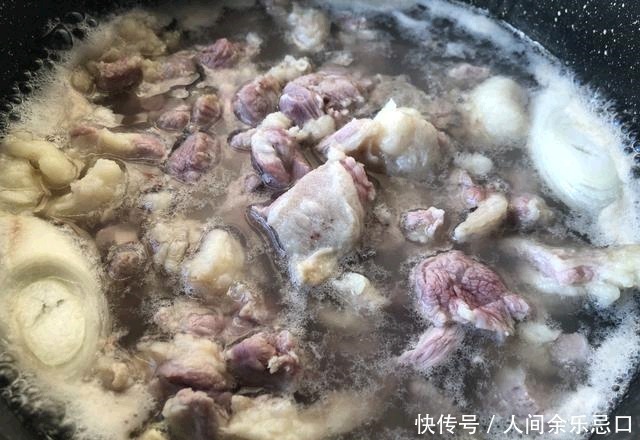 羊肉|炖羊肉时,记住“1不放2不要”,炖好的羊肉没有膻味,羊汤鲜美