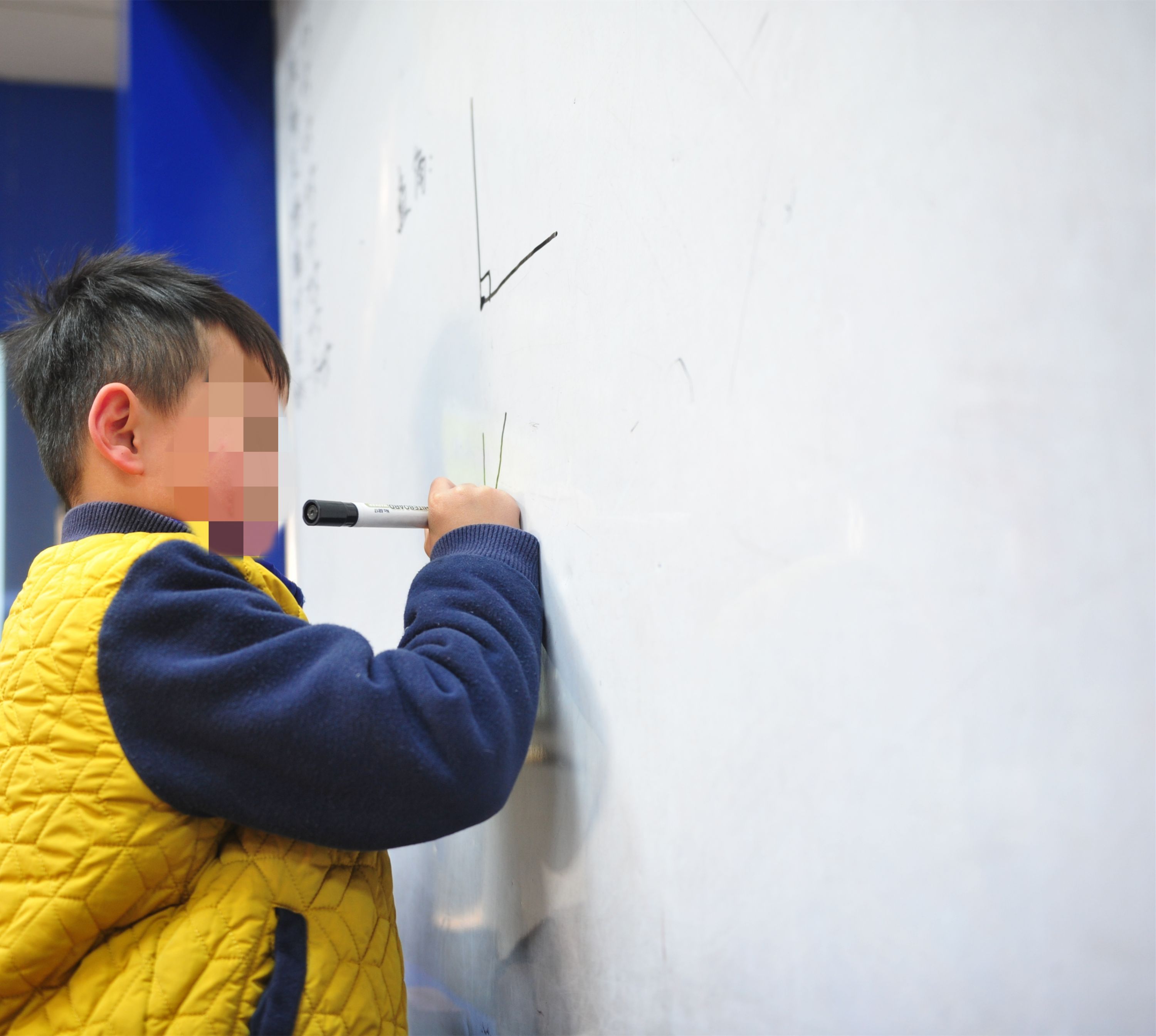 杨红|家长带孩子“抢跑”是拔苗助长，武汉多家培训机构停办“学龄前小学课程”