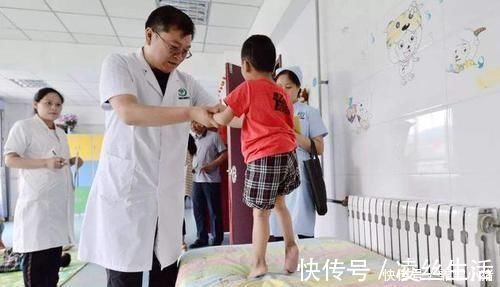 李女士|孕检发现孩子没有手脚，妈妈却坚持和医生说“生”，如今活成公主