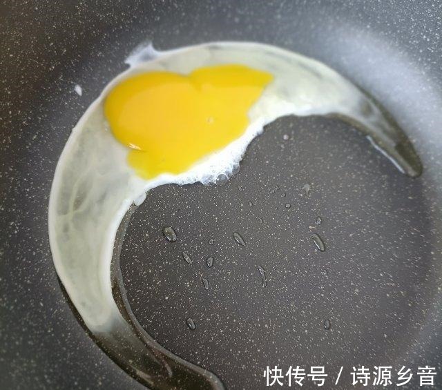 好吃|番茄煎蛋焖面，劲道爽滑，好吃到汤都不剩！