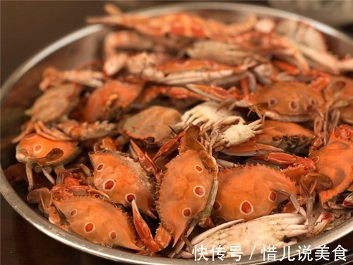 老公请朋友吃饭，我下厨做了一桌菜招待，临走时他却说出这种话！