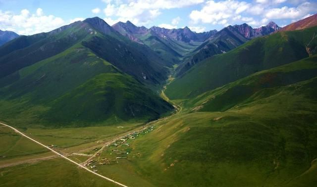 夏天|亚洲“海拔最高”隧道，建在海拔近4千米的地方，夏天都能看雪景