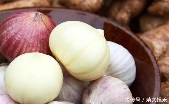 大蒜养花,防腐、防虫还能促发芽,好处多不胜举