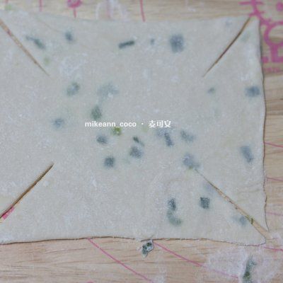 你黄金酥脆飞饼烤蛋的正宗做法，简单几步，越吃越上瘾