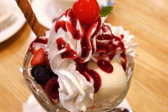 膳食纤维|女人早起3个“异常”表现，说明你的身体在胖，早知早补救！