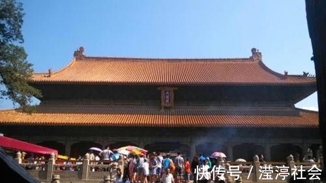 衍圣公#中国有两个神奇家族, 千年来被人膜拜, 世道再乱它们依然屹立不倒