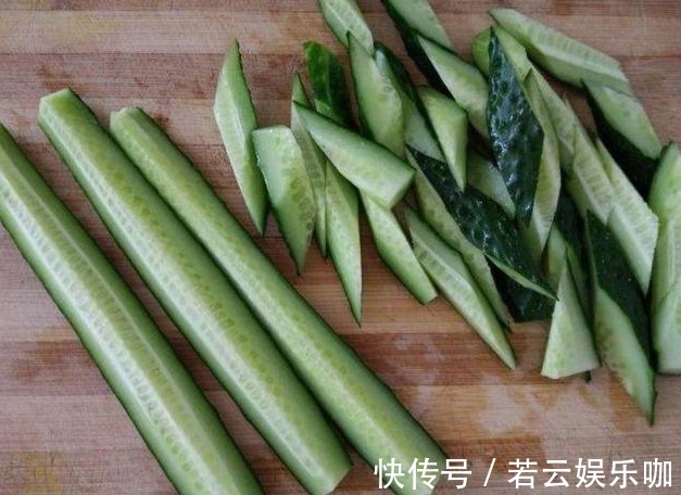 好吃|饭店的拌黄瓜为什么好吃?秘诀全在这里,黄瓜清脆爽口更入味