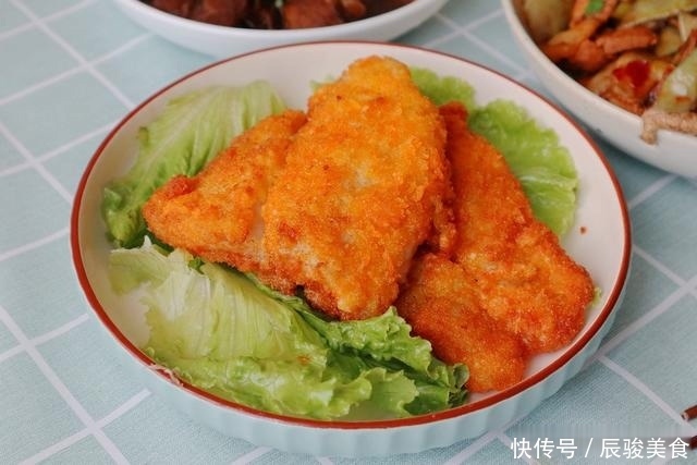  晒晒一家三口的午餐，有肉有海鲜，热量低营养足，全家都爱吃