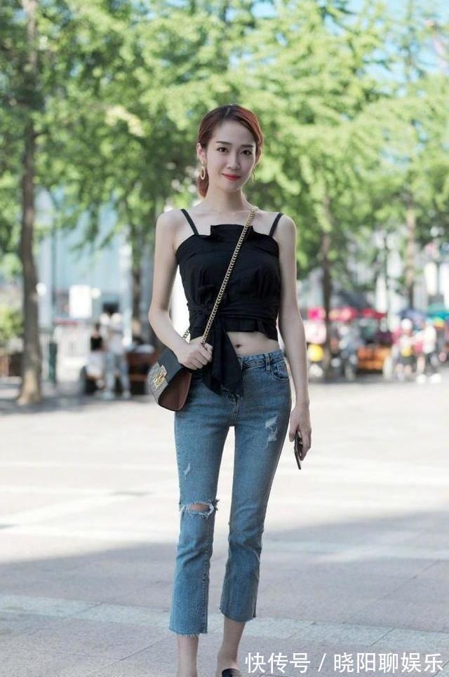 裙装 简洁时尚的裙装搭配,收放自如不紧绷,穿起来超级有魅力