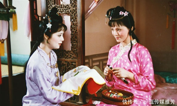 床破席|袭人的结局如何?曹雪芹在第五回就给了答案,并没想象中那样好