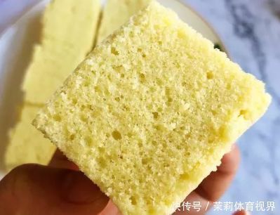 别再用电饭煲做蛋糕了,试试不锈钢盆蒸蛋糕,不分蛋,成功率更高