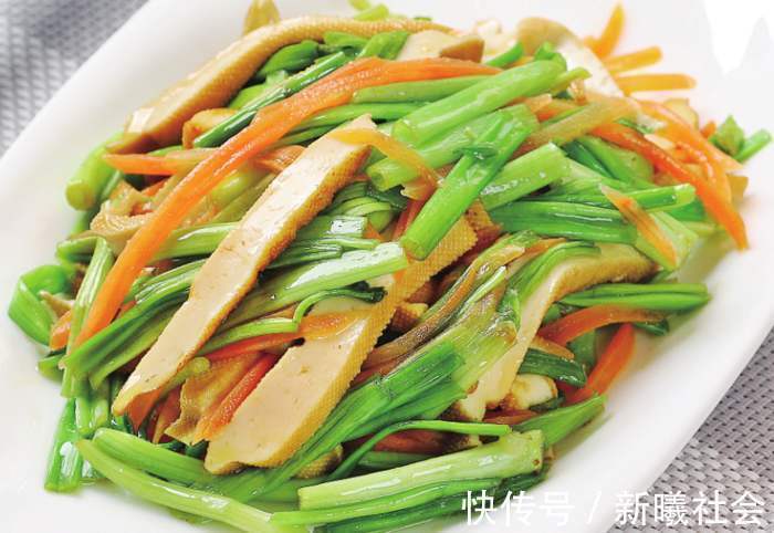 雪里红|每天晚上坚持吃4种食物,排毒养颜、延缓衰老,早吃早好