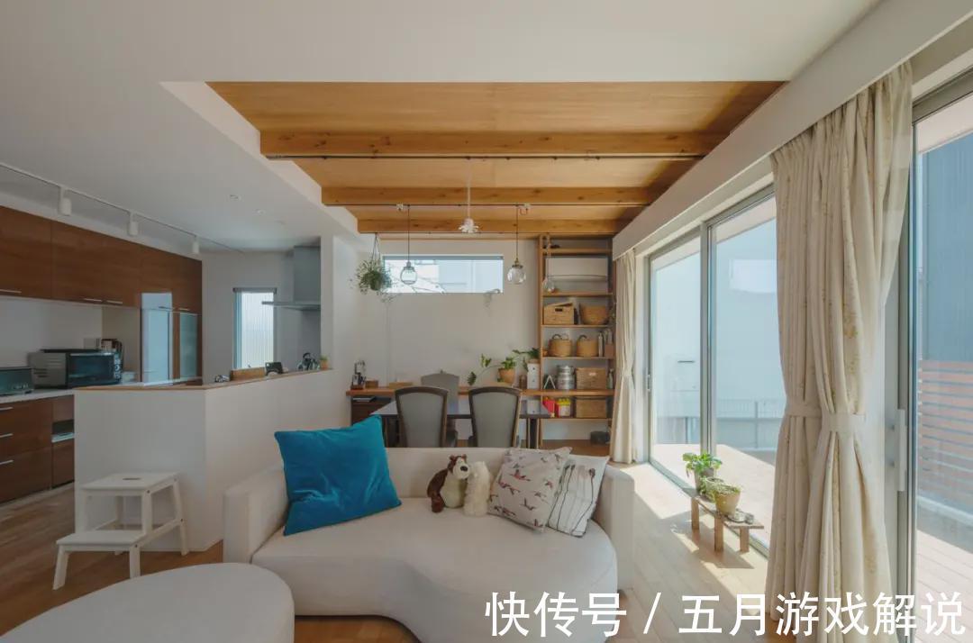 楼梯|120平复式房，客厅设计实在漂亮！超大落地窗采光充足，舒服！