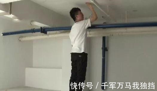 销售人员|女子花千万买的“楼王” 站屋里却直不起腰 开发商 负一楼是赠送的！