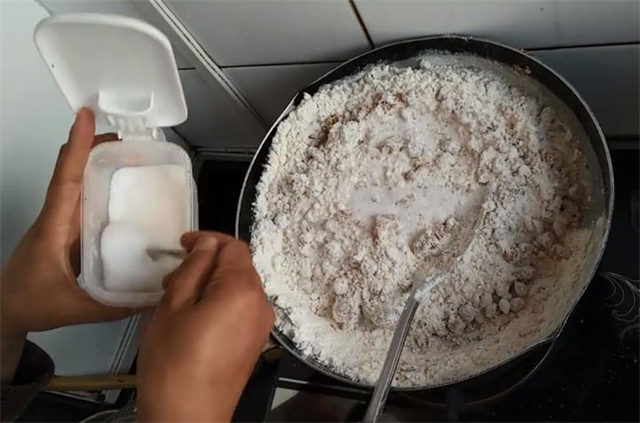 面粉|陕西人最爱喝的油茶,咸香好喝还暖胃,自己在家做很简单一看就会