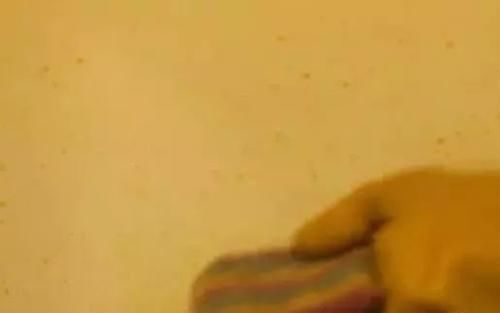 洗衣粉倒进白醋，别提多厉害了，解决家里不少烦恼事，抓紧试试！