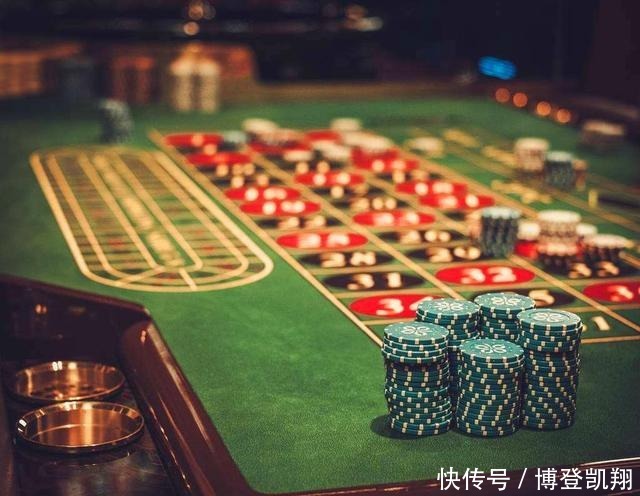 民国第一“败家子”,曾经一夜间输掉一百套房,最后结局怎么样?