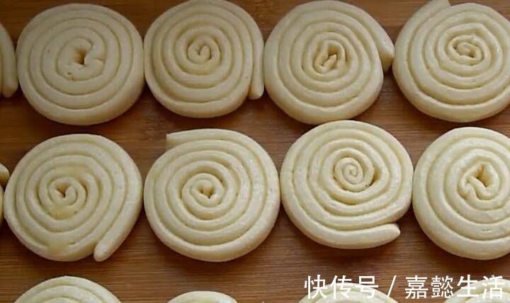 孩子们最喜欢的面食，香甜、松脆，比馒头好吃，凉了也不会硬