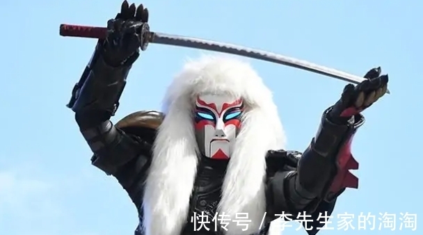 第三只眼|同样手持一柄长剑,特利迦奥特曼中的机械机械武佐神VS宿那鬼