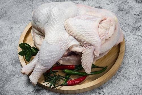 做法|粤菜看家美食盐焗鸡,做法简单,自己在家轻松做,超下饭不够吃