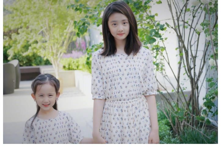 图书馆|黄磊女儿多多被造谣，和男友在图书馆亲热，网友：是偶然更是必然