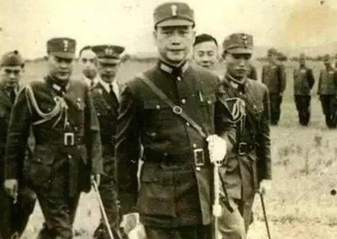 汉奸|汪精卫的小儿子,77岁回大陆祭拜父母,见到父母跪像后说了啥?