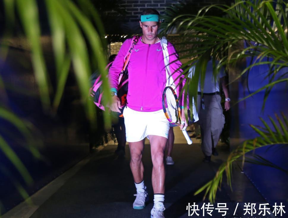 连胜|2-0!纳达尔横扫世界第1:14连胜刷新纪录,怒吼庆祝,冲第91冠