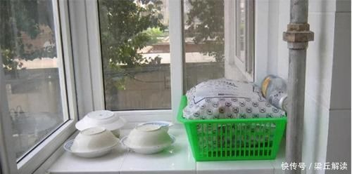 邻居们|头一次见卫生间能这样装，真是太漂亮了，邻居们天天来取经！