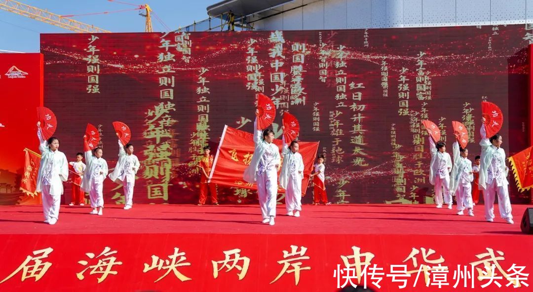 传统武术|好看！早上，这场武术表演太秀了……