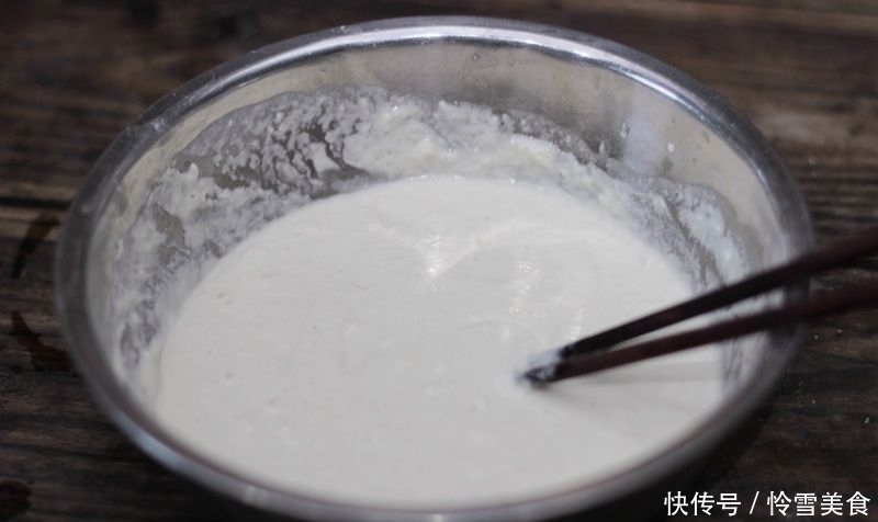  凉皮简单版，不揉面不洗面，又快又好吃，还劲道不易破！