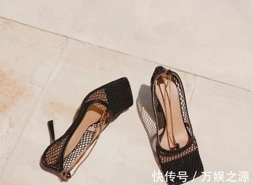 绑带 今年的凉鞋,流行方方方!