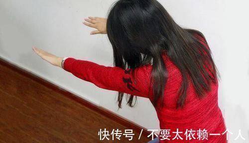 关节|每天蹲5分钟,等于跑步半小时,坚持一个月,几个好处自觉找上你