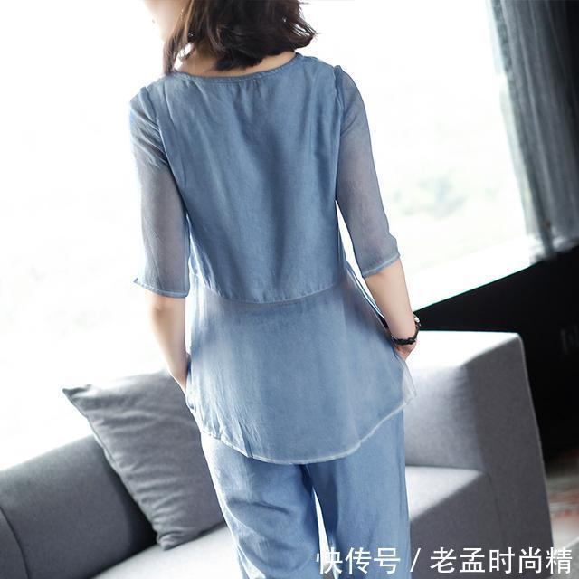 显瘦|白领必备性价比高的妃之影两件套,时尚大气还上档次