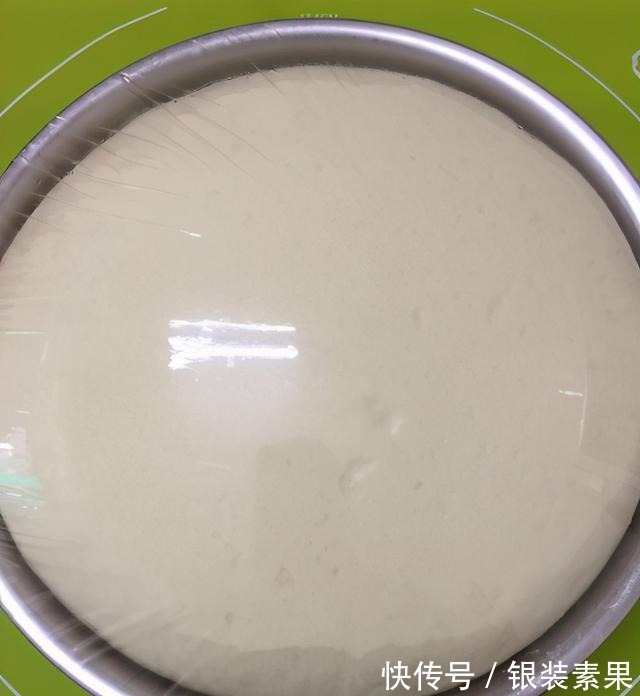 发面直接加酵母粉和白糖是大错，教你一小妙招，发面只需10分钟