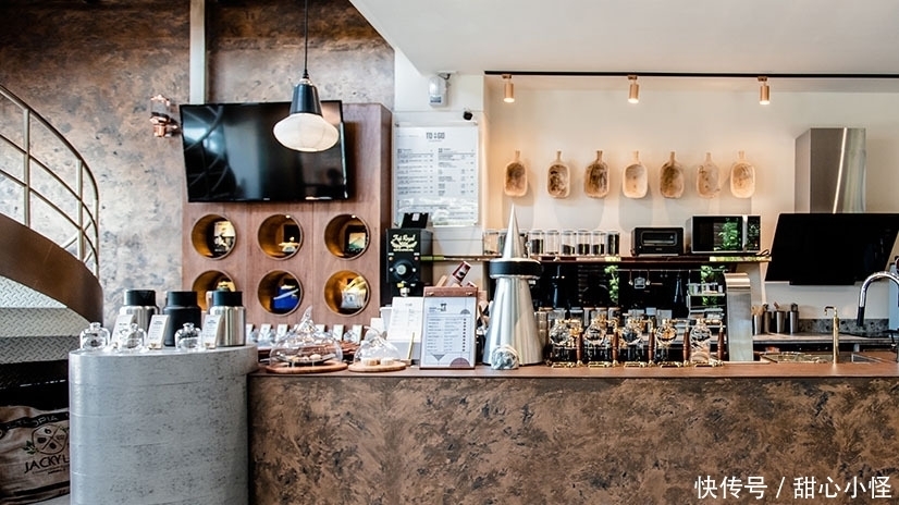 商业空间日式和风设计,咖啡与历史感融合,轻松惬意氤氲芬芳