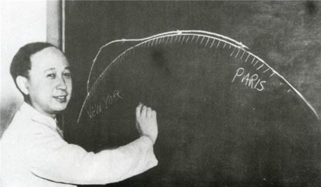 送行|钱学森葬礼:去世后天降大雪,三军仪仗队为他抬棺,数十万人送行