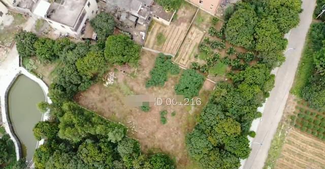 平面图|农村盖房单单主体就花费百万,4层带地下室,10卧室这得住多少人