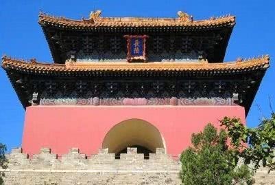 考古队|1956年郭沫若本想发掘朱棣的长陵,却被“工匠”指引,挖了另一座墓