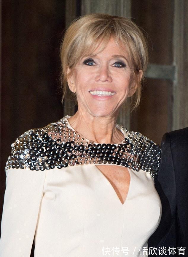 皮松 67岁布丽吉特穿高跟鞋还“亚洲蹲”?脖子皮松,脸被马克龙亲变形