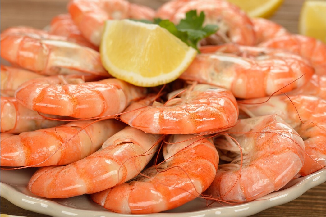 煮大虾,直接加水煮就错了,多做1步,虾肉鲜嫩入味,好吃还不腥